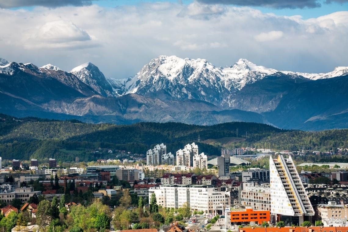 V Ljubljani se je začela tradicionalna prireditev Pot ob žici
