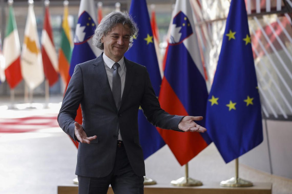 Vlada je izdala posebno uredbo varovanja predsednika vlade
