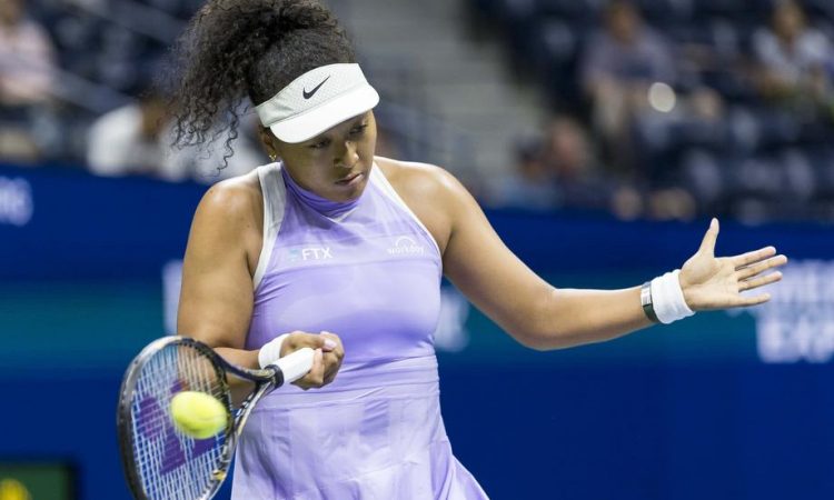 Naomi Osaka pred domačimi navijači upa na preobrat