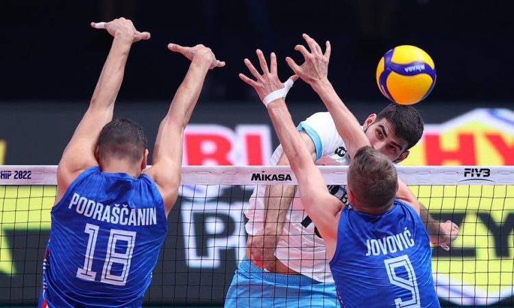 Srbija brani naslov, Italijanke želijo po poti moških
