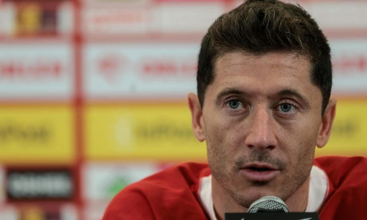 Lewandowski bo v Katarju nosil tudi kapetanski trak Ukrajine