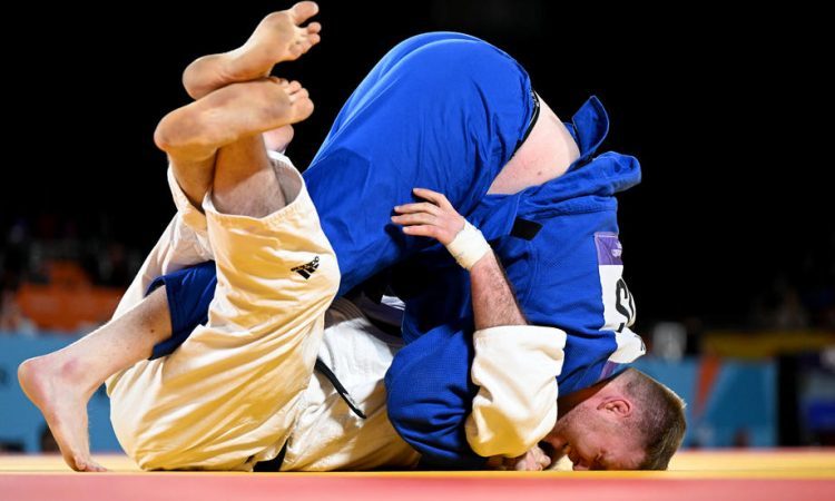 IJF potrdila suspenz ruskih in beloruskih judoistov do konca leta