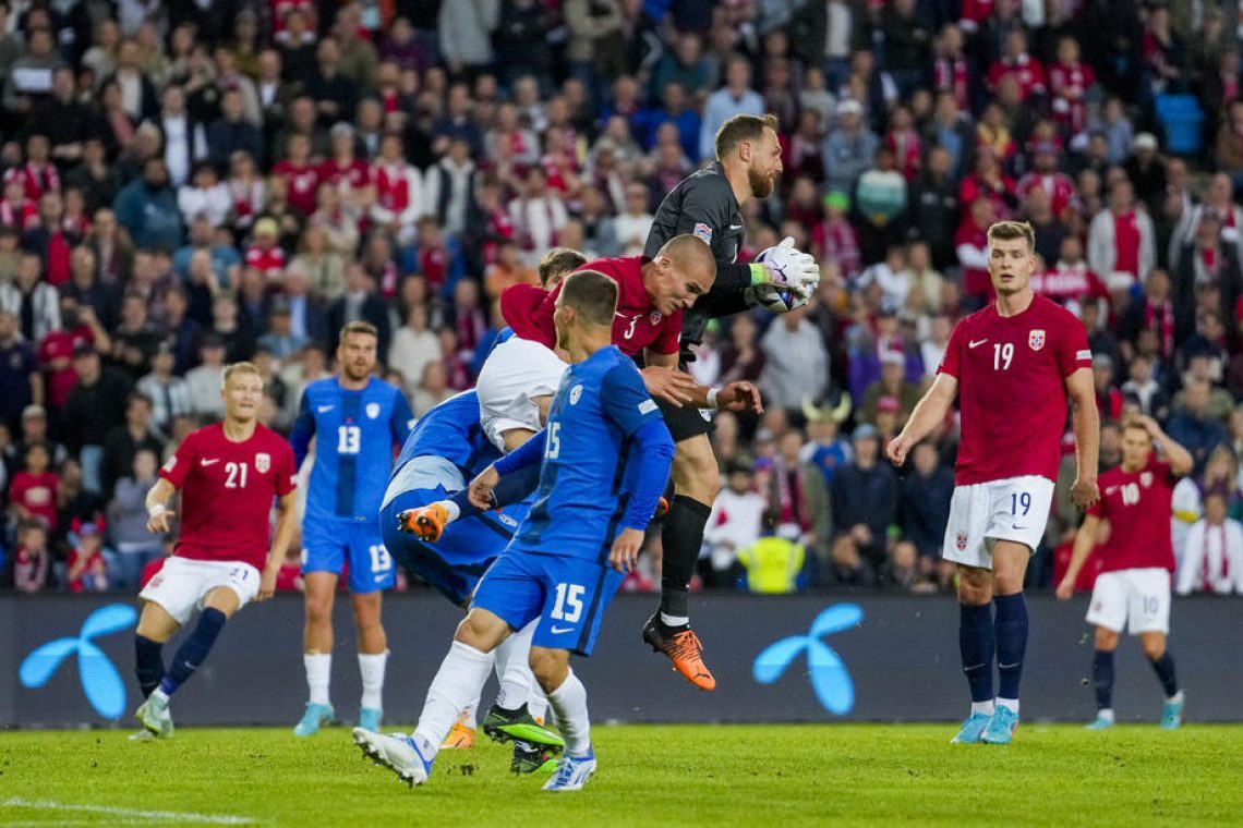 Slovenski nogometaši po preobratu premagali Norveško
