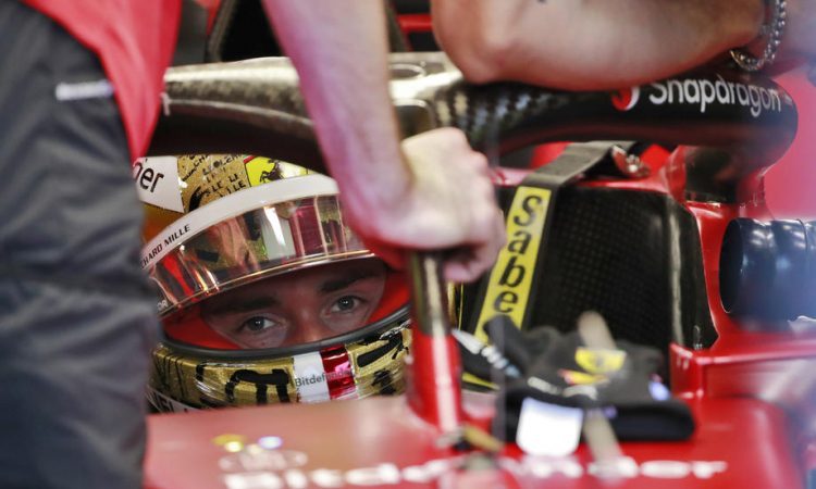 Leclerc s prvega mesta v Singapurju, Verstappen šele z osmega