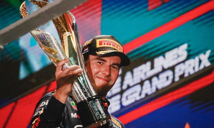 V Singapurju zmaga za Pereza, Verstappen šele sedmi