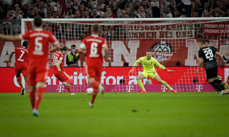 Union vztraja na vrhu, Bayern po visoki zmagi že drugi