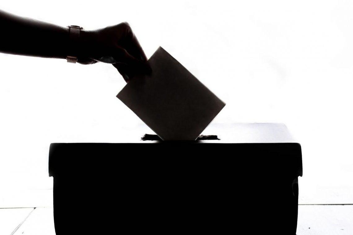 Pred nedeljskimi predsedniškimi volitvami nastopil volilni molk