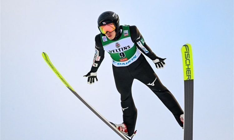 Kvalifikacije smučarskih skokov v Ruki prestavljene na soboto
