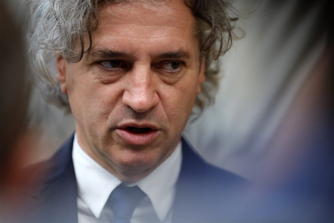 Premier Robert Golob bo sprejel odstop ministrice Tatjane Bobnar
