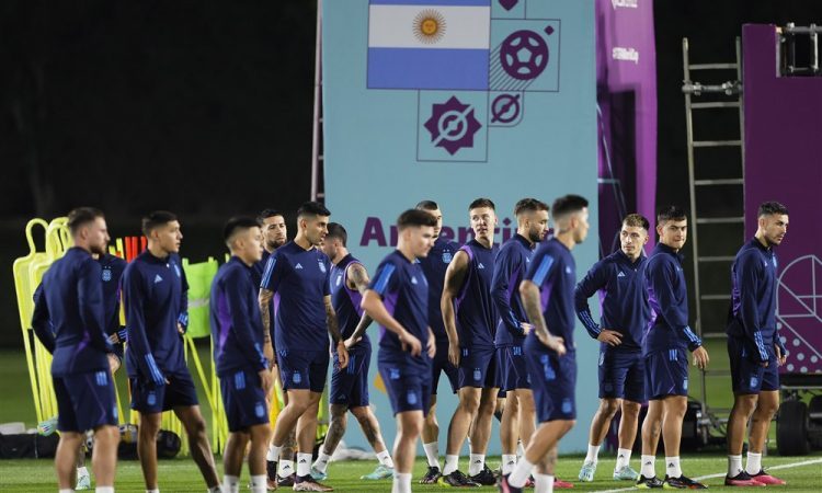 Hrvati za finale proti Argentini, ki nikoli ni izgubila v polfinalu