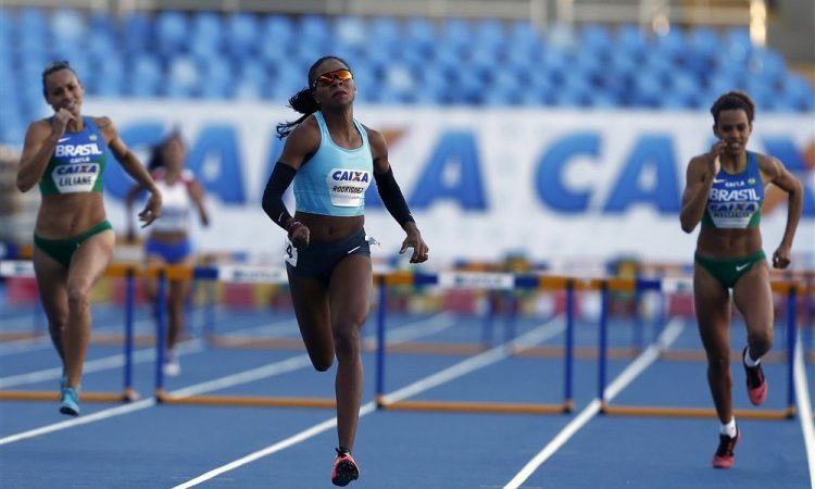 Kipyokei zaradi dopinškega prekrška ostala brez zmage na maratonu v Bostonu