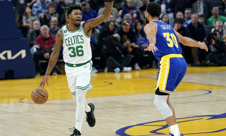 Curry brez tekem vsaj še dva tedna