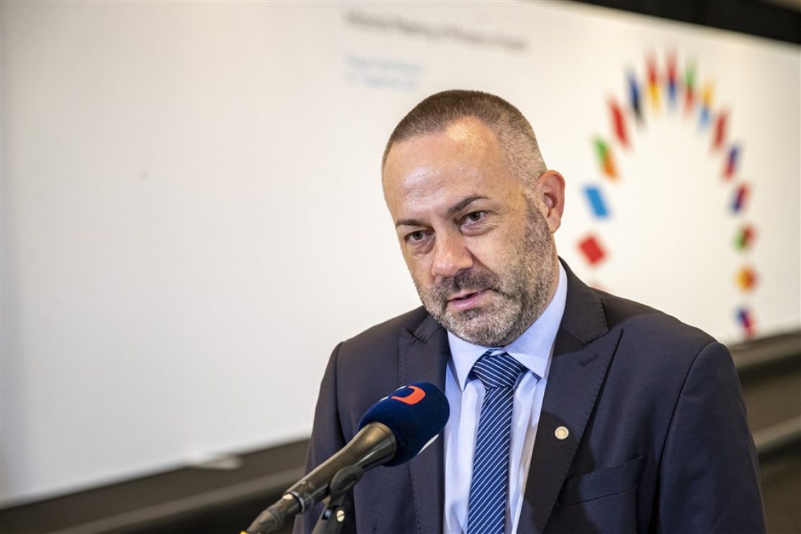 Bešič Loredan o zdravstveni reformi: Vsi izzivi so rešljivi, cilj učinkovit, digitaliziran in finančno vzdržen sistem