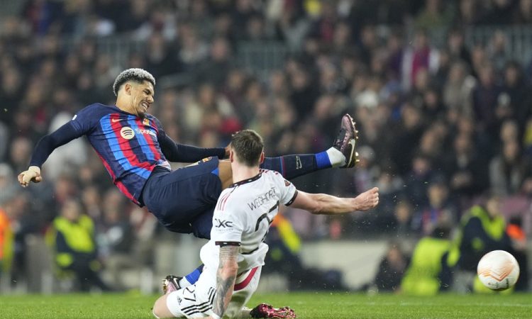Barca in United neodločeno, Šeškov Salzburg v končnici do zmage