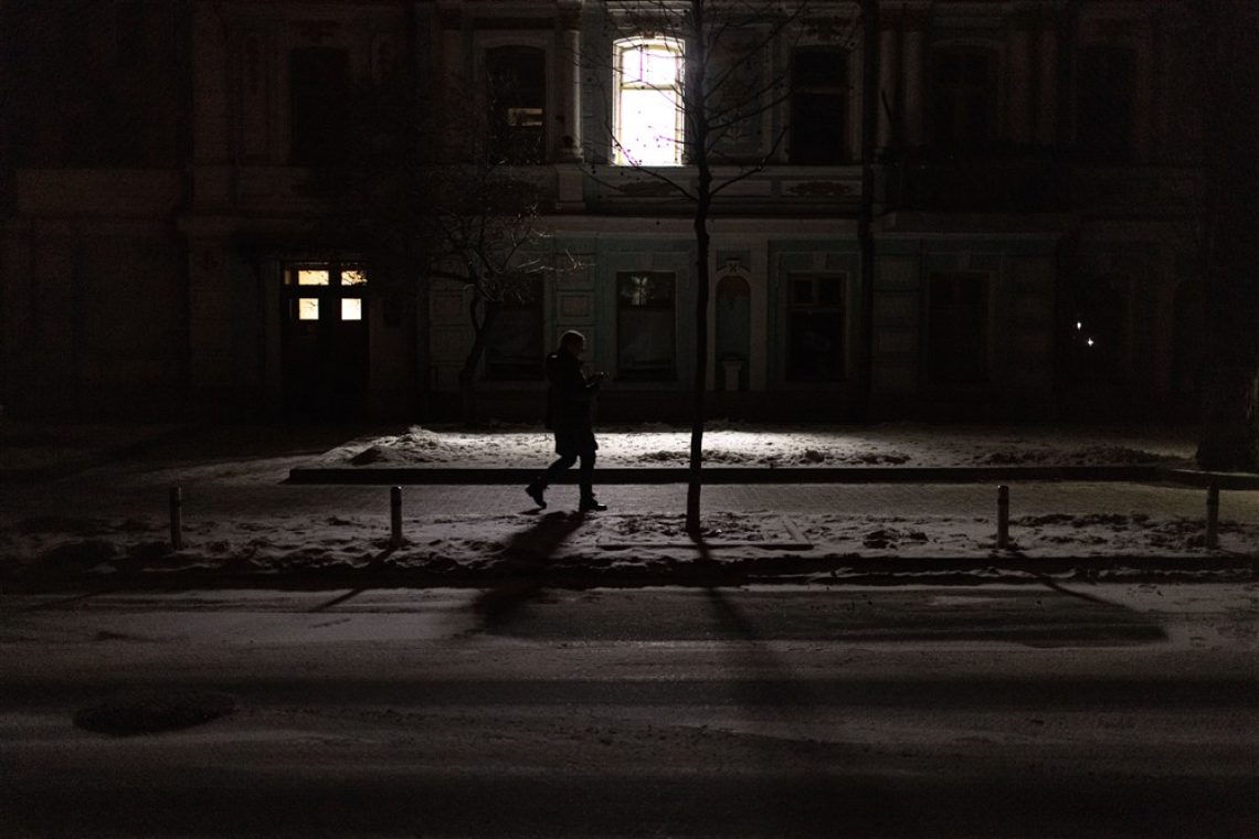 Tudi mladoletniki, zlasti dekleta na begu, so lahko žrtve prostitucije in zlorab v Sloveniji
