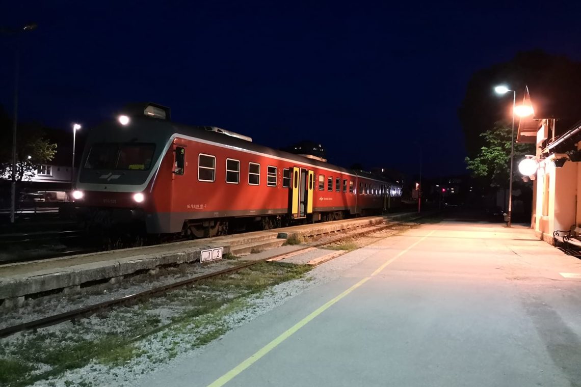 Na ljubljanski železniški postaji v nedeljo drzna tatvina denarnice