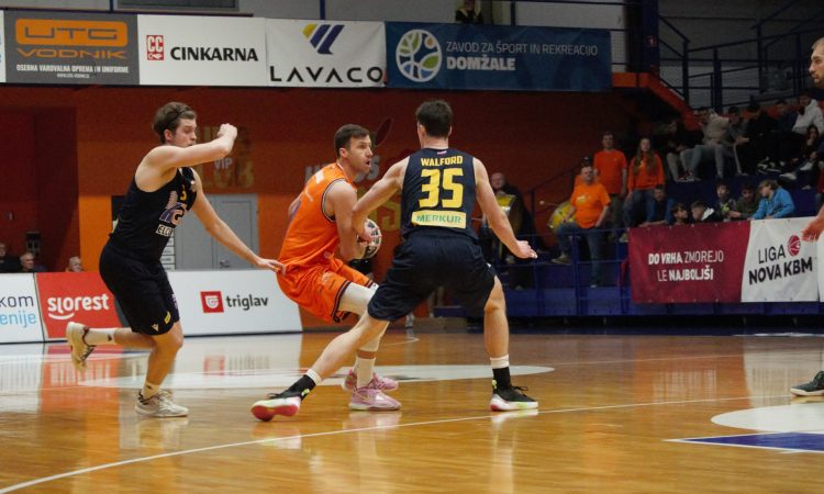 Helios Suns - GGD Šenčur 73:75 (17:15, 38:32, 54:55) 