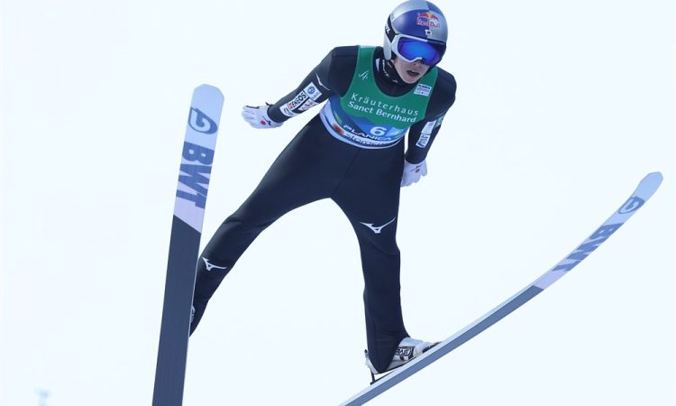 Kobayashi do zmage v vetrovnem Lahtiju, Lanišek peti