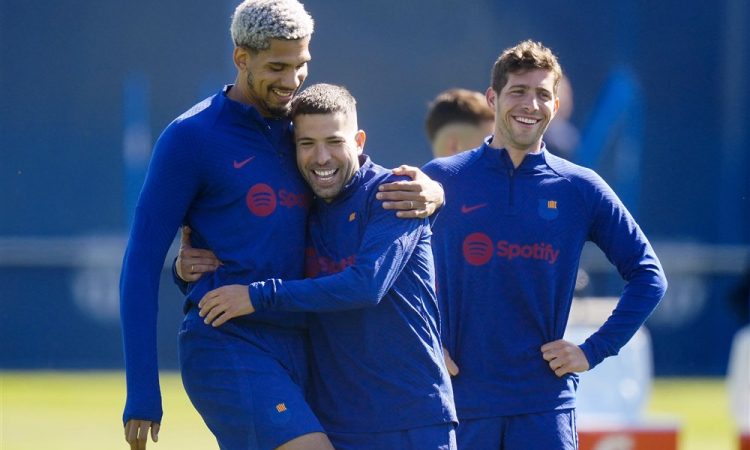 Veteran Barcelone Alba po 11 letih zapušča klub 