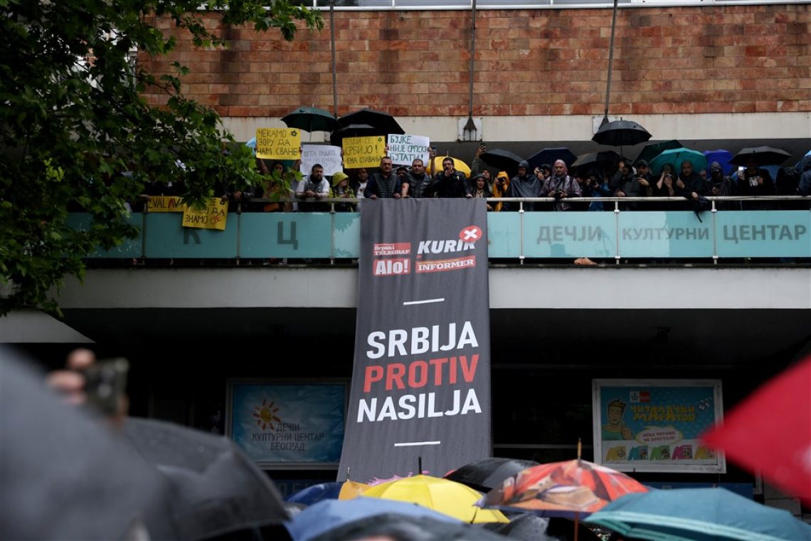 V Srbiji zaradi strelskih tragedij skrajšali šolsko leto 
