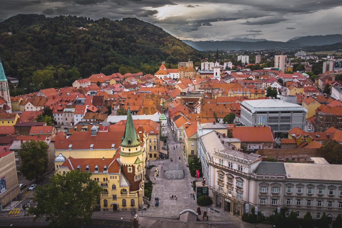 V celjskih modrih conah od danes dražje parkiranje