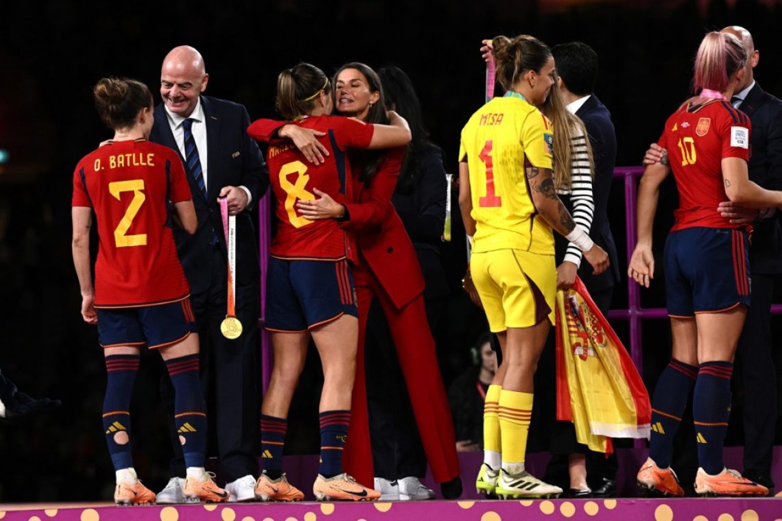 Na afero s poljubom se je odzval tudi predsednik Fife Infantino