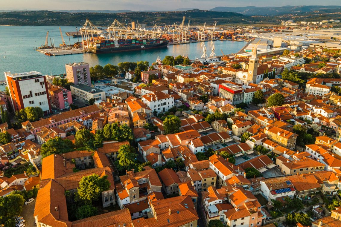 Na koprskem potniškem terminalu dočakali milijontega gosta