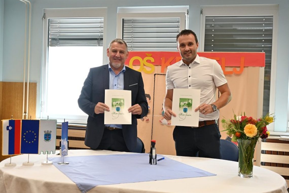 Župan Srečko Ocvirk in direktor podjetja Gradnje d. o. o. Jernej Povše