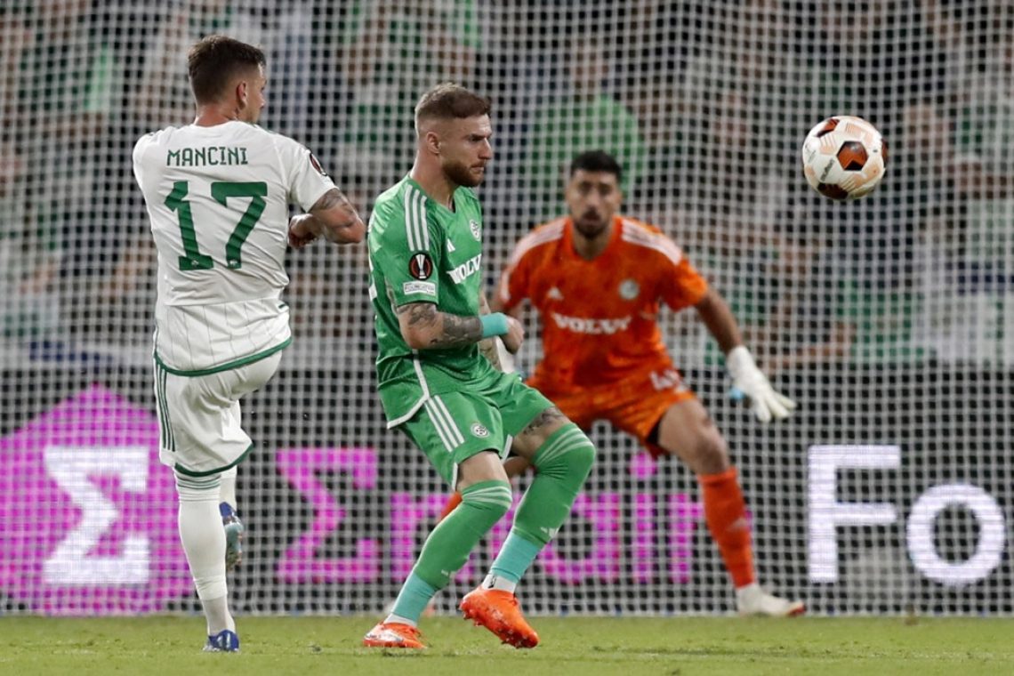Zmaga Sturma, Panathinaikos kljub remiju na vrhu skupine