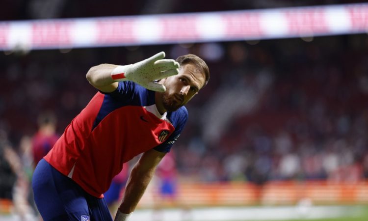 Oblak še nekaj časa pod vodstvom Simeoneja 