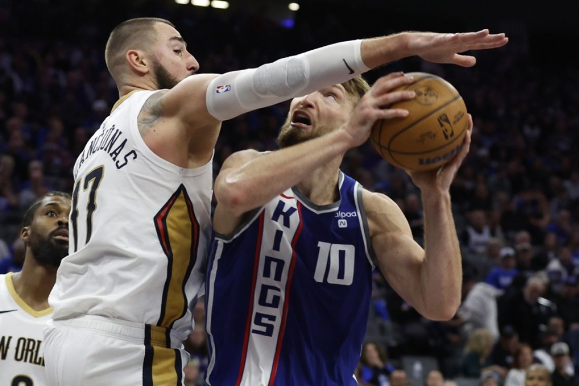 Indiana in New Orleans v polfinalu medsezonskega turnirja