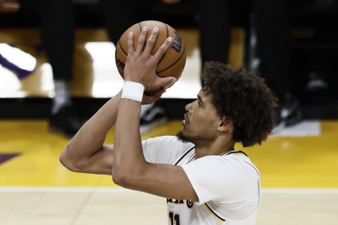Milwaukee Bucks in LA Lakers v polfinale medsezonskega pokala