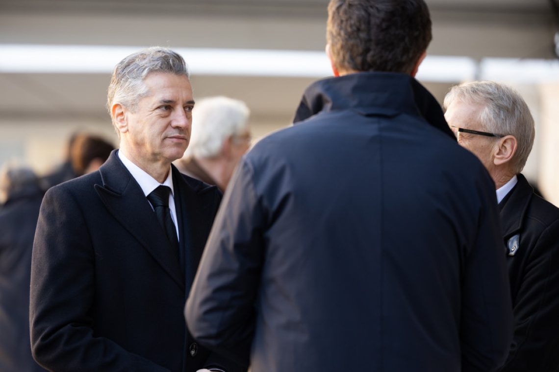 Predsednik vlade dr. Golob na žalni slovesnosti ob smrti Jacquesa Delorsa