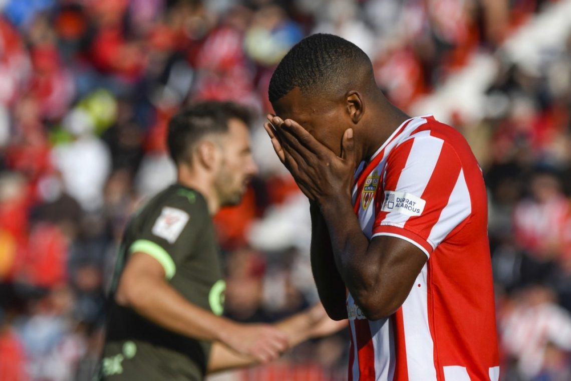 Girona le s točko proti zadnji Almerii