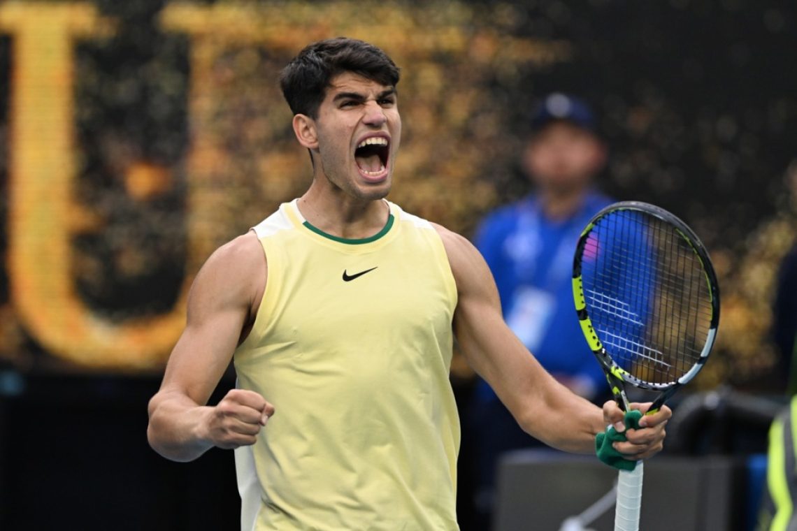 Tudi Alcaraz napredoval s težavami, Pegula izpadla