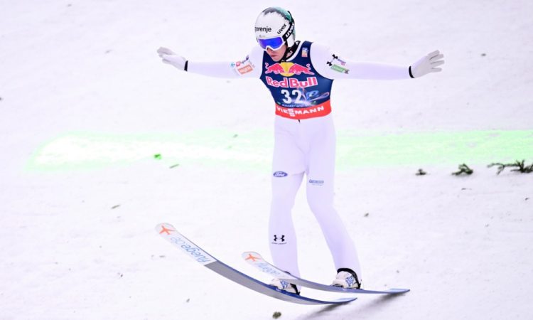 Timi Zajc je Sloveniji priboril deseto kolajno v poletih 