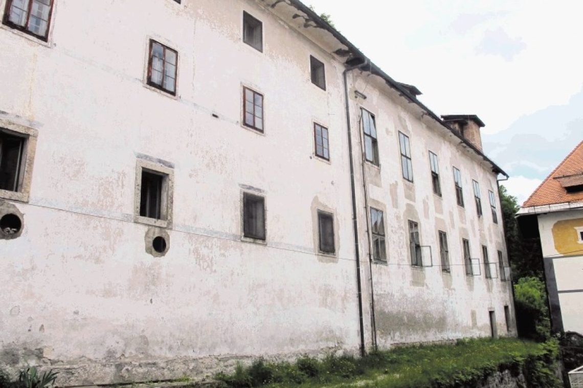 Škofjeloška občina bo postala lastnica Nunskega samostana