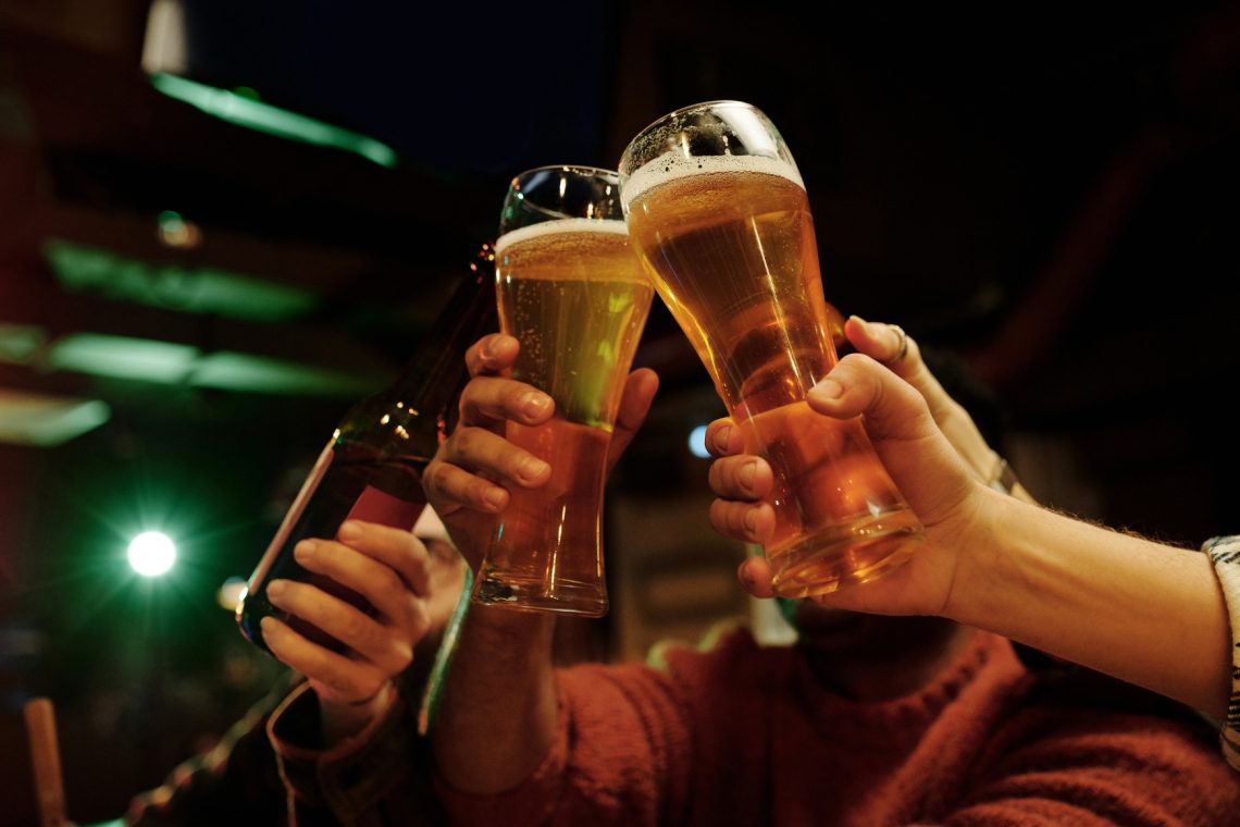 Na tekmi Anglija - Srbija zgolj pivo manjše jakosti