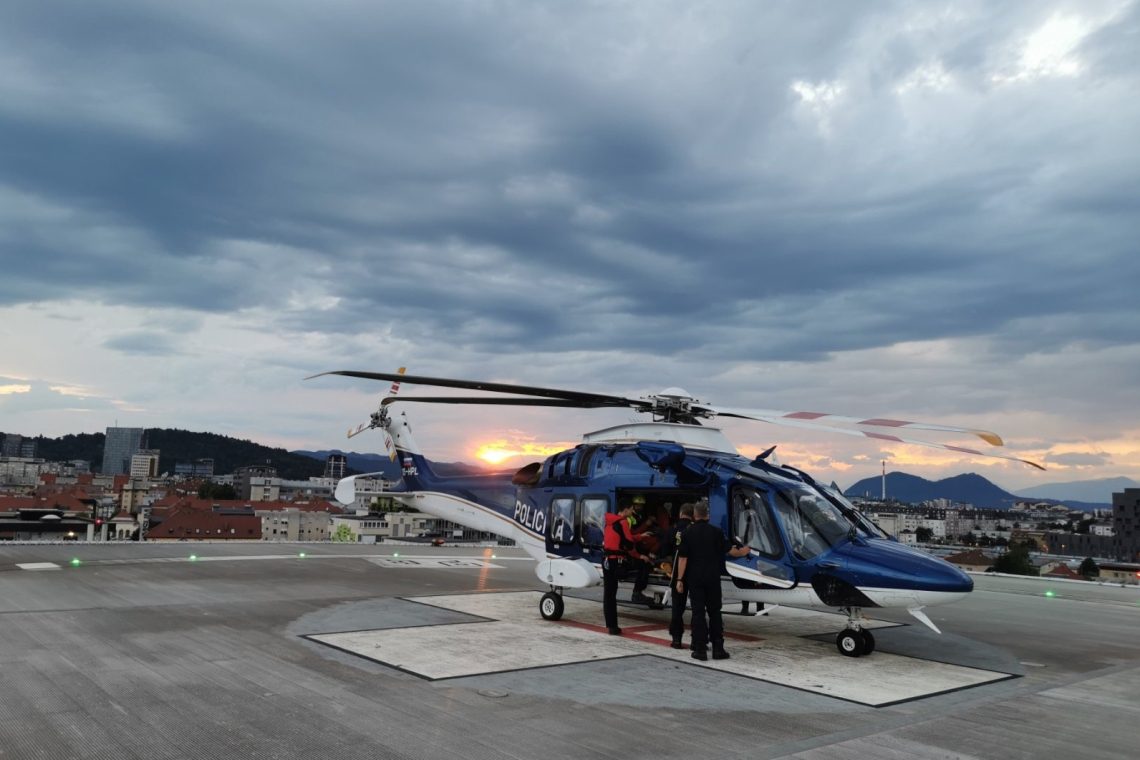 Policijski helikopter na pomoč poletel kar osemkrat, reševal tudi krave
