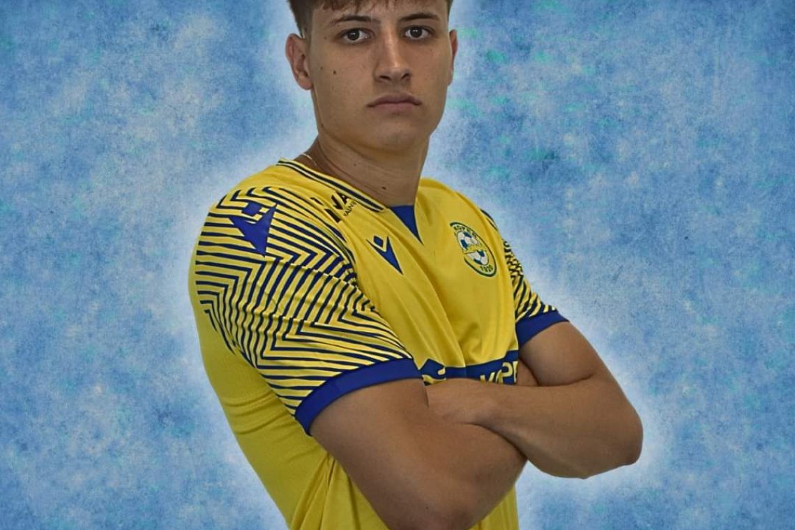 Koper z novo okrepitvijo, Maribor prekinil s Kolarjem