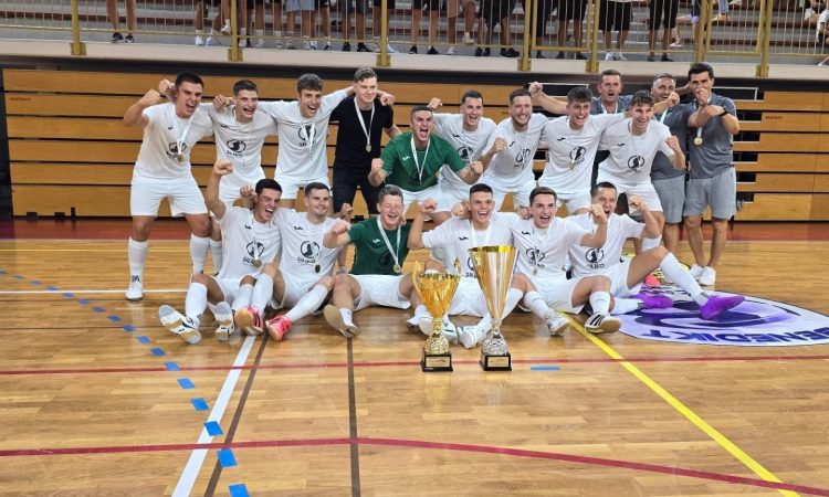 Siliku še tretji zaporedni superpokal
