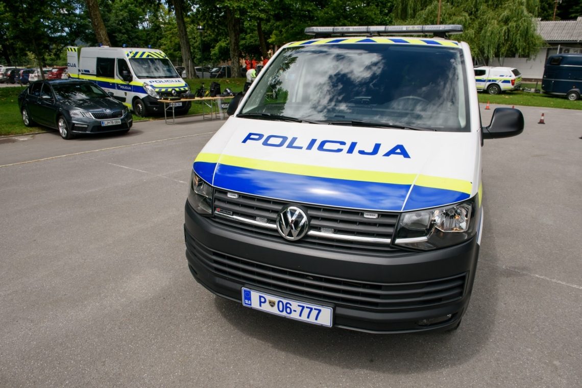 Policisti se ob napetostih na Kočevskem in Ribniškem borijo z lažnimi informacijami na spletu