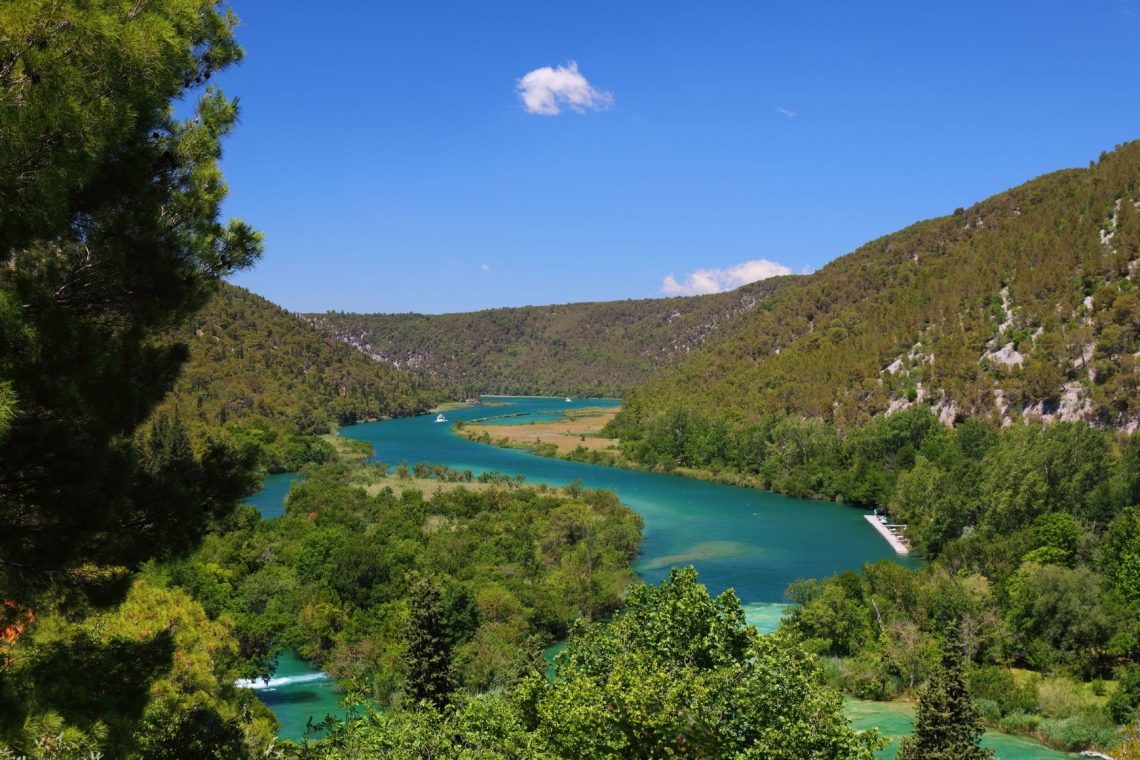 Krka bo v petek poplavljala obsežneje kot običajno