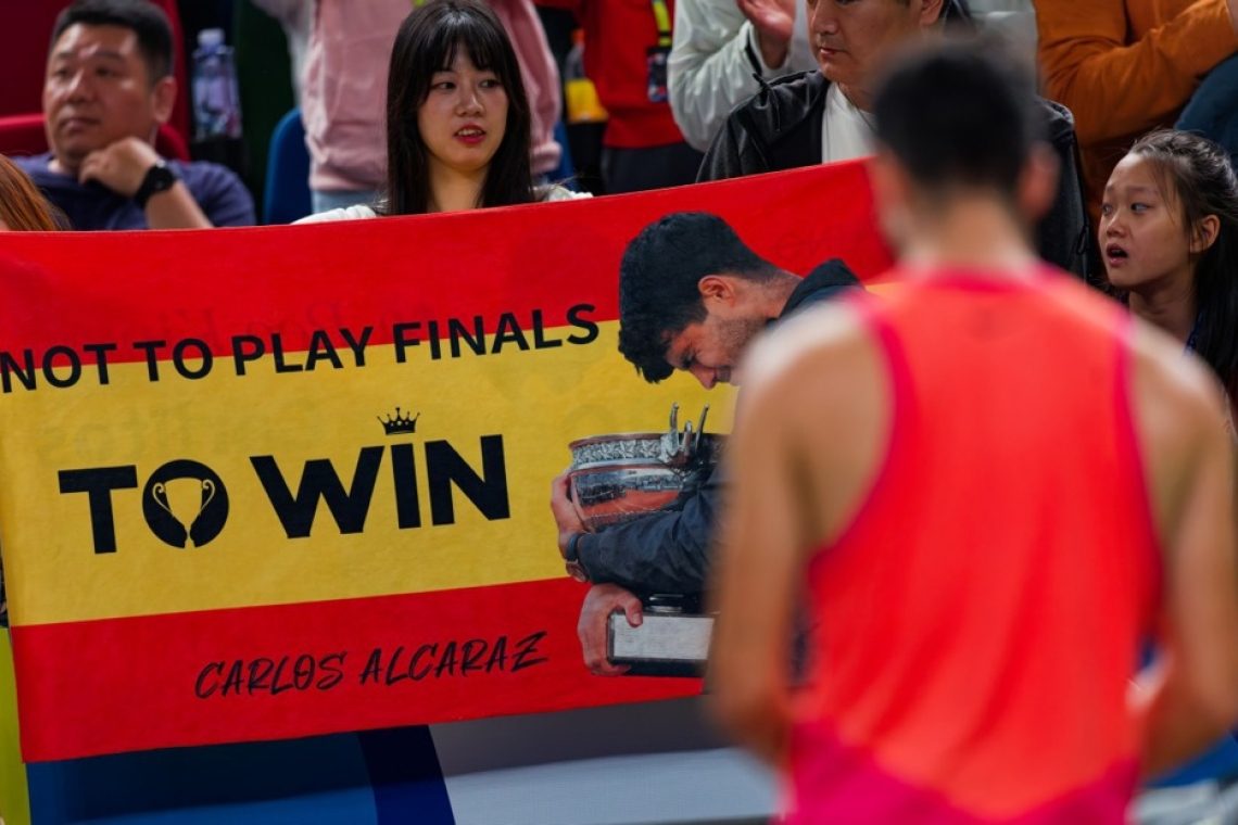 Alcaraz in Sinner uspešno začela masters v Šanghaju