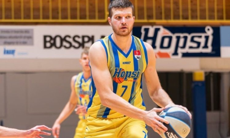 Murić s statističnim indeksom 71 blestel v začetku 6. kola