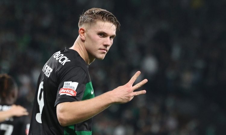 Strelec s severa, o katerem sanjajo evropski velikani