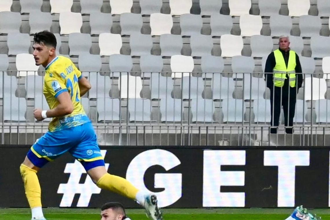 Nogometaši Kopra so premagali Domžale s 4:0