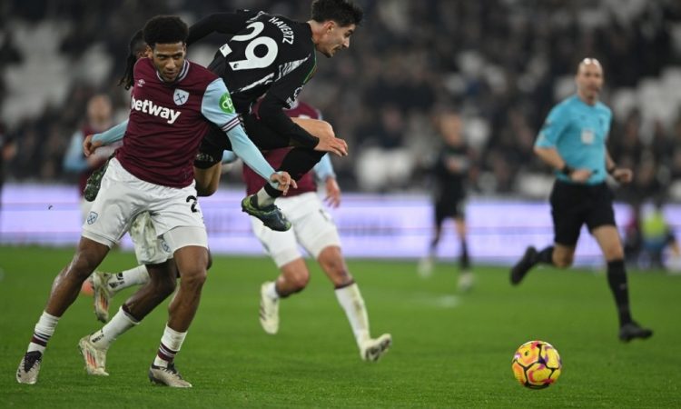 Arsenal že v prvem polčasu napolnil mrežo West Hama