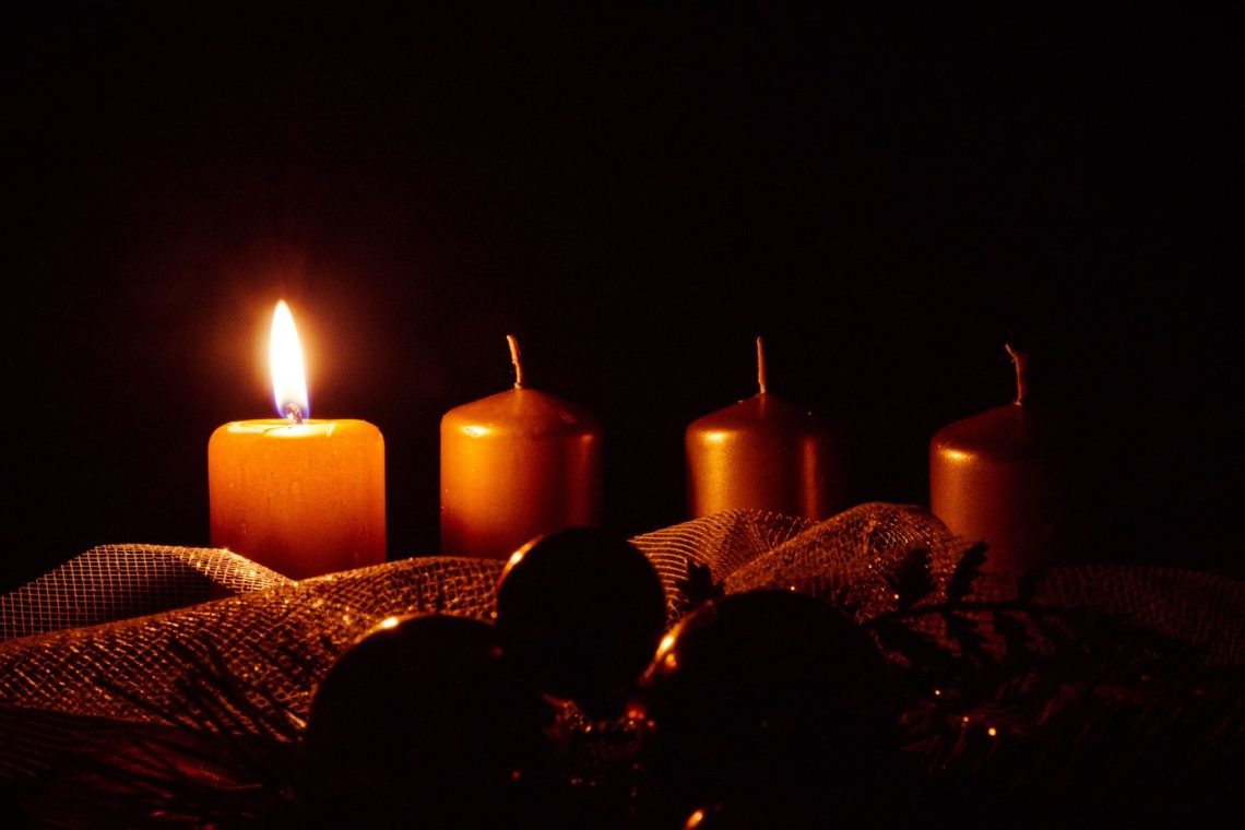 Za kristjane se začenja advent