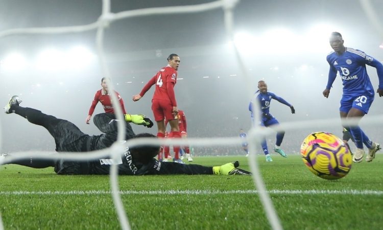 Liverpool ne popušča